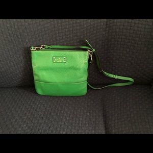 Great condition!! Kelly Green Kate Spade crossbody